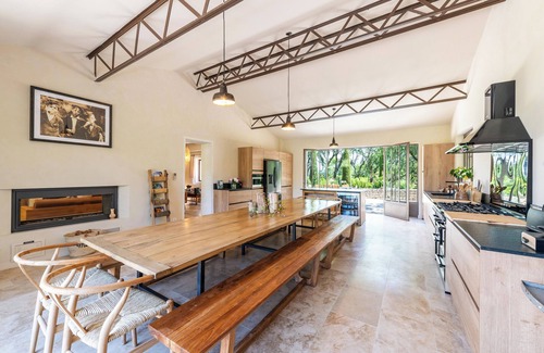 Menerbes Other | Charming 9 bedroom Bastide in Ménerbes fitness picckle ball, spa, swimming pool