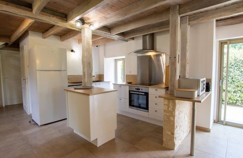 Agonac Cottage | Charming 9-Person Home with Shared Pool, Private Pond, Near Brantôme and Périgueux