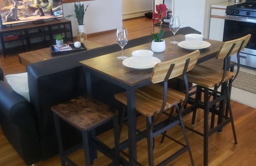 Queens Apartment | Charming Abode near JFK/UBS/Casino/LIRR/Subway