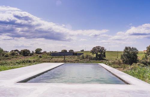 Foros de Vale de Figueira House | Charming accommodation with shared pool in Montemor-o-Novoa