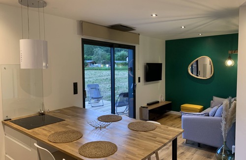 Rochebrune House | Charming accommodation between Lake and Mountains