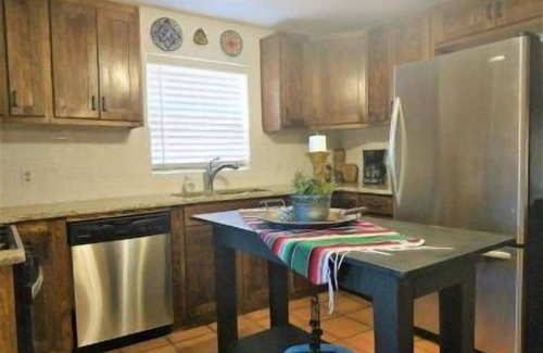 Mesilla House | Charming Adobe Casita in Old Mesilla - near NMSU