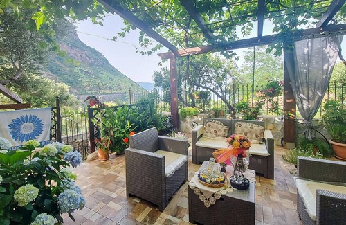 Palmi House | Charming aesthetically beautiful cottage with sea view and cozy terrace.