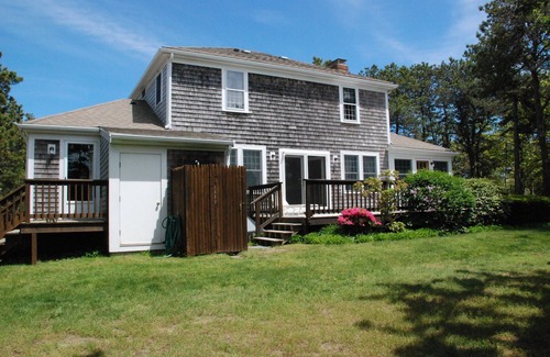 South Chatham House | Charming Air Conditioned Chatham Vacation Home Walk to Beach & Tennis