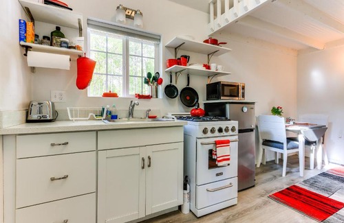 Willow House | Charming Alaska Vacation Rental with Gas Grill!