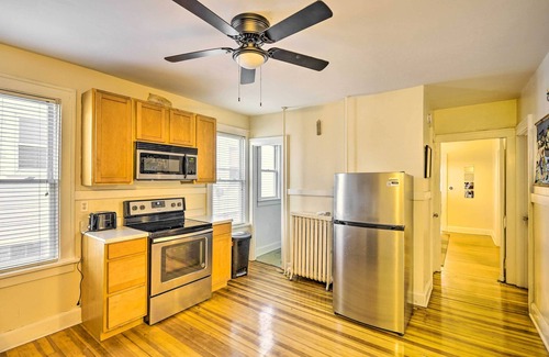 Melrose Cottage | Charming Albany Retreat ~ 3 Mi to Downtown!