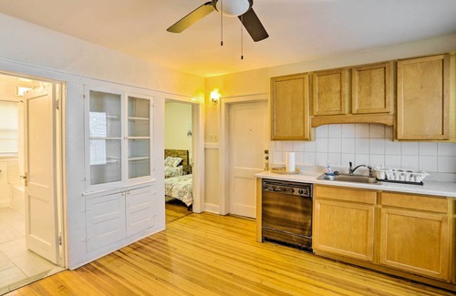 Melrose Cottage | Charming Albany Retreat ~ 3 Mi to Downtown!