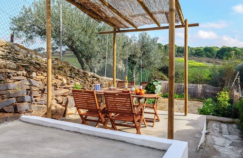Sao Pedro do Corval House | Charming Alentejo Retreat with Heated Pool – Tranquility and Comfort Await