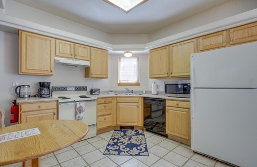 Amalia House | Charming Amalia Retreat with Fireplace and Grill!