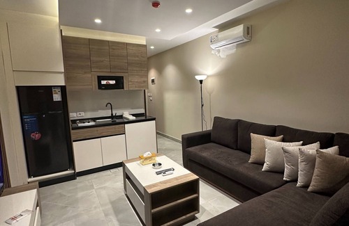 Al Swaifyeh Apartment | Charming Amman Apartment with Modern Ameni