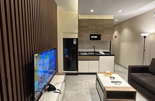 Al Swaifyeh Apartment | Charming Amman Apartment with Modern Ameni