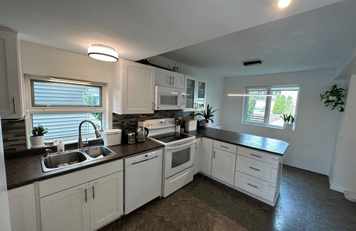 Port Moody House | Charming and bright 3 bed home. Walking distance to shops, trails and more!