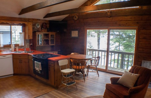 Lac du Flambeau Cottage | Charming and Cozy, 3-Season, Fence Lake Cottage with Beautiful Sunset View