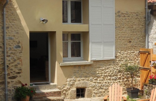 Chateldon Cottage | Charming and comfortable loft-style gîte* near Vichy for 4 to 5 people