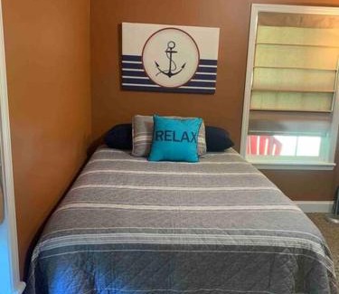 Counce House | Charming and Comfy Cabin in the Heart of Pickwick!