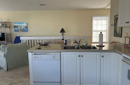 Surf City House | Charming and convenient 4 BR house in the heart of Surf City!