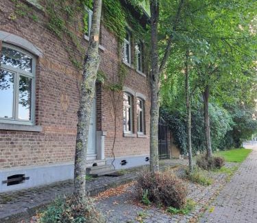 Engelmanshoven House | Charming and cosy ART DECO house in old historic farm with private natural pool and gardens with hiking and cycling trails nearby