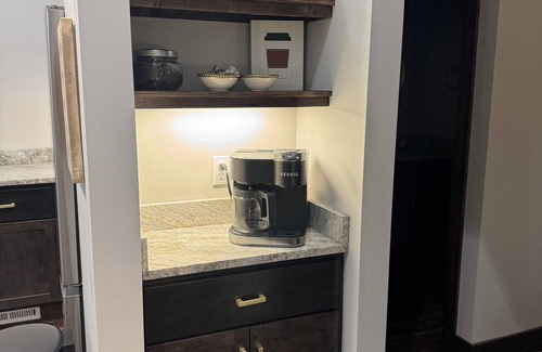 Newaygo Cabin | Charming and Cozy Retreat in Newaygo, MI -The Fisherman's Stay