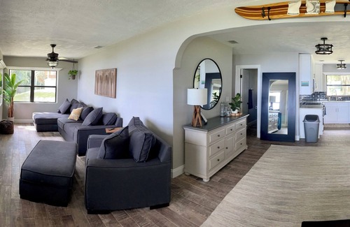 Palatka House | Charming and cozy river home