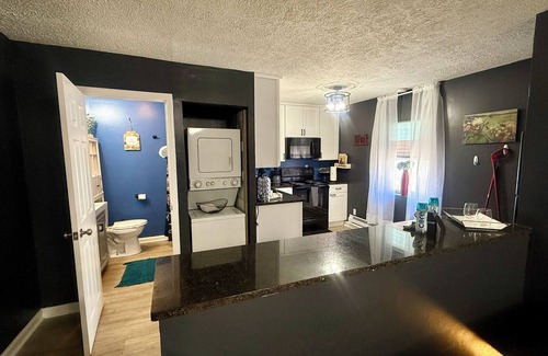 Fountain Square House | Charming and Cozy One-Bedroom Retreat in the Heart of Fountain Square