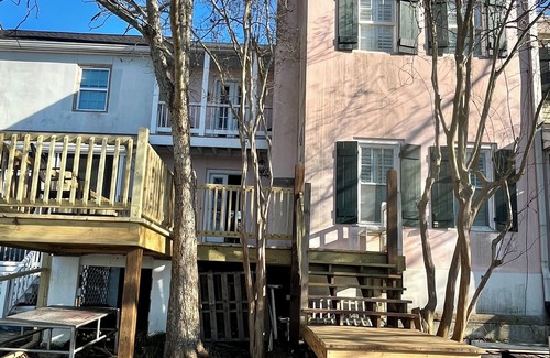 Madisonville House | Charming and Cozy lakefront townhome near historic Madisonville. Pet friendly!