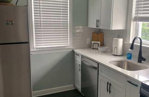 Margate City Apartment | Charming and Newly Renovated 2-bedroom apartment in Fabulous Margate City, NJ