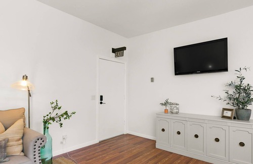 Ventura Apartment | Charming and Private at Paloma Grove Guest Suite