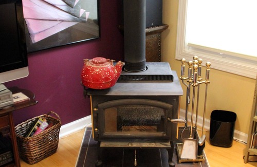 Cambridge House | Charming and Private with a Water view