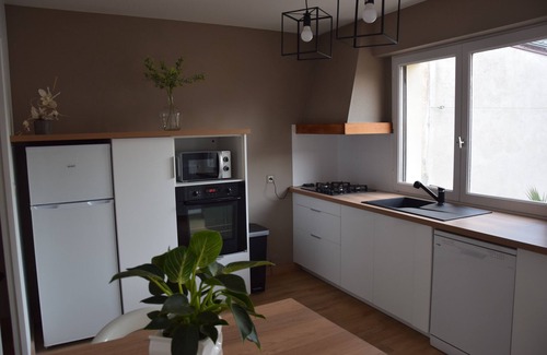 Chateaubriant House | Charming and quiet town center house