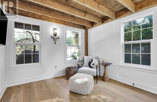 Sparta House | Charming and Rustic Farmhouse-style home in the heart of Sparta, ON