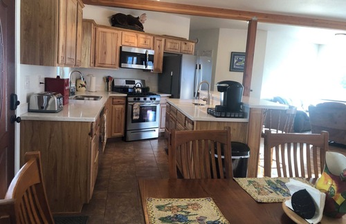 Butte House | Charming and scenic 3-bedroom house with all the comforts of home in Palmer, AK