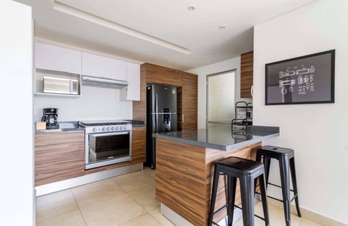 Zapopan Condo | Charming and Secure Apartment