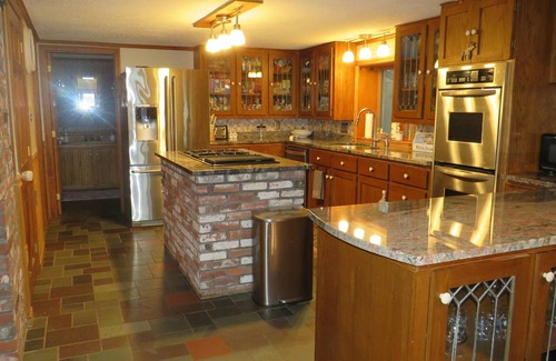 Farmington House | Charming and spacious lakefront home w/hot tub and pool table!