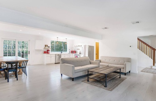 Wainscott House | Charming and Spacious Wainscott Home close to Town and Beaches, Great for.