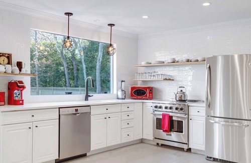 Wainscott House | Charming and Spacious Wainscott Home close to Town and Beaches, Great for.