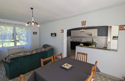 Montereau Cottage | Charming and Spacious Cottage near Montargis & Sully-sur-Loire with Private Garden and Parking