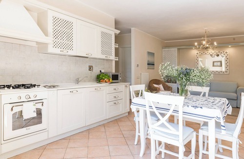 Monade Santa Lucia Apartment | charming apartment in villa 1.5 km from the sea with parking space in the village.