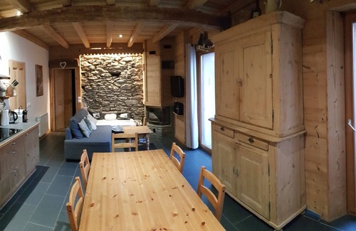 Saint-Marcel Cottage | Charming apartment in a chalet in the heart of the 3 Valleys