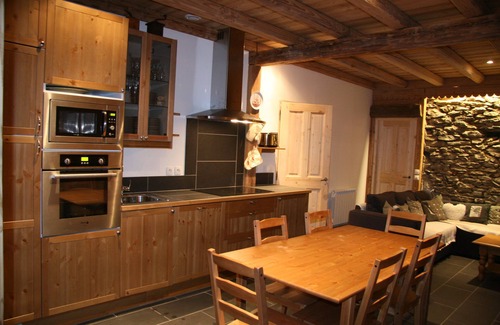 Saint-Marcel Cottage | Charming apartment in a chalet in the heart of the 3 Valleys