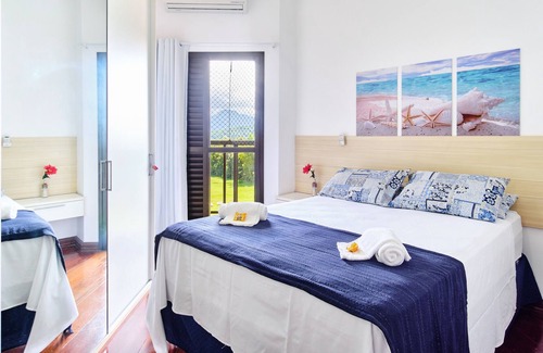 Barra da Lagoa Apartment | Charming apartment 200m from the street + ubatuba tourist