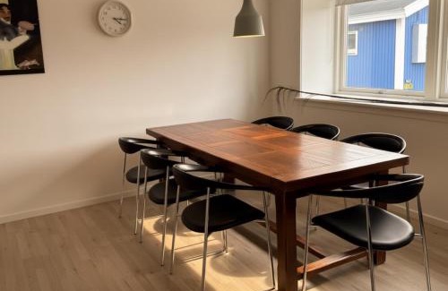 Nuussuaq Apartment | Charming Apartment by Harbour 2 Min to Shops