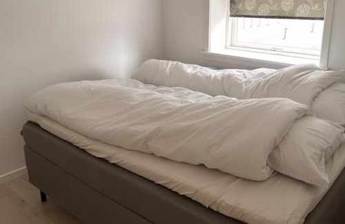 Nuussuaq Apartment | Charming Apartment by Harbour 2 Min to Shops