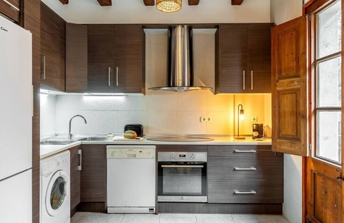 Sant Antoni Apartment | Charming apartment city center