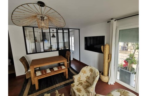 Sete Apartment | Charming apartment F3 city center -parking
