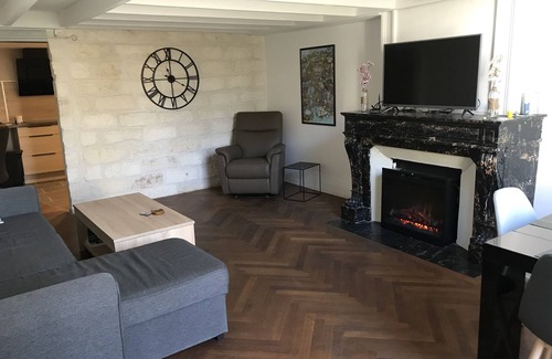 Gares Apartment | Charming apartment in the escutcheon