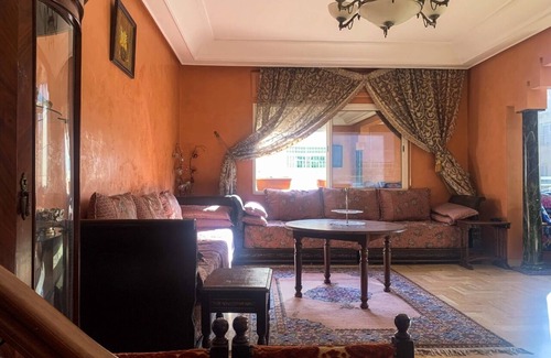 LA GIRONDE Apartment | Charming Apartment in the Heart of Casablanca (Pets Welcome!)