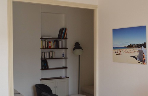 Dinard Apartment | Charming apartment in downtown Dinard close to the beach 4/6 people
