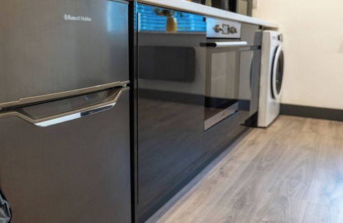 Giltbrook Apartment | Charming apartment in amazing Ilkeston with WiFi