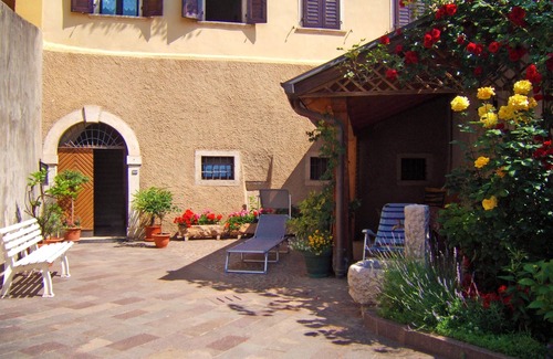 Sfruz Apartment | CHARMING APARTMENT IN ITALIAN ALPS TRENTINO