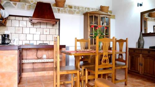 Los Silos Apartment | Charming Apartment in Los Silos, 80m² with Terrace